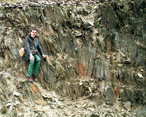 Photo of me against rocks